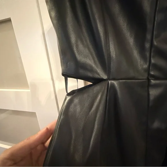 7 FOR ALL MANKIND black faux leather waist cutouts romper. Size S - Picture 4 of 6